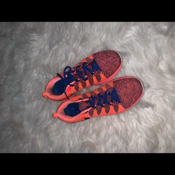 Nike knit sneakers - Picture 2 of 6